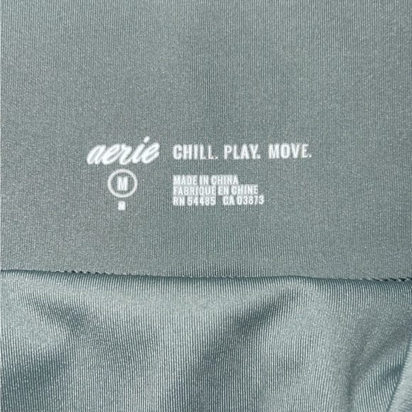 Aerie Sage green biker shorts with mesh pockets women’s medium - Picture 3 of 5